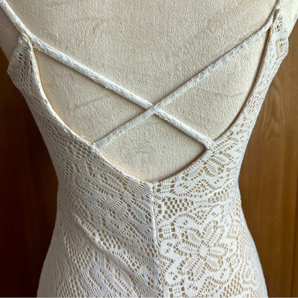 Junior’s Deb Off-White Sundress with Lace, EUC, S - Picture 4 of 4